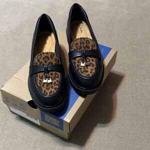 Clark’s Westlynn Bella Leopard Print Loafers